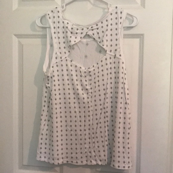 Open back tank top - Picture 2 of 3